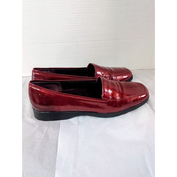 Candied Apple Red Patent Leather Loafers. Statement Shoes. Size 9.5 Worthington - Picture 6 of 12